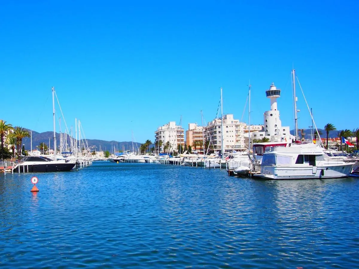 Apartment Club Nautic-10 By Interhome Empuriabrava